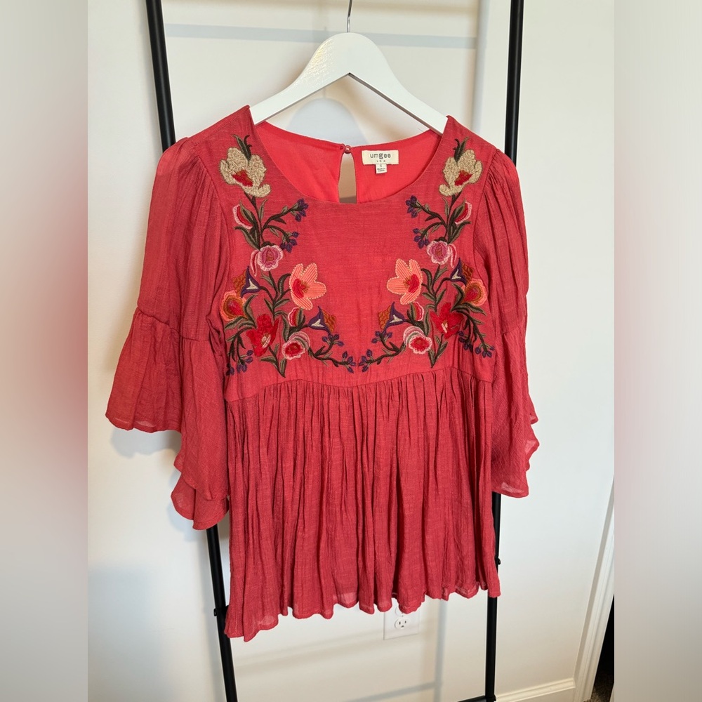 Umgee Floral Embroidered Blouse